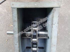 Bánh và dây xích tải liệu